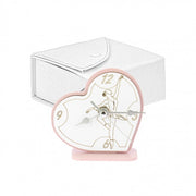Bomboniera rologio cuore ballerina in legno rosa completo di confezione di confetti + bigliettino stampato, pila con astuccio pelle.
Dimensione orologio: cm 8.5 x h cm 8.5.
Orologio come bomboniera per Comunione, Cresima o come articolo da regalo.
Possibilità di modificare il colore della confezione in base alla cerimonia (nella foto allegata è una confezione per la Comunione).