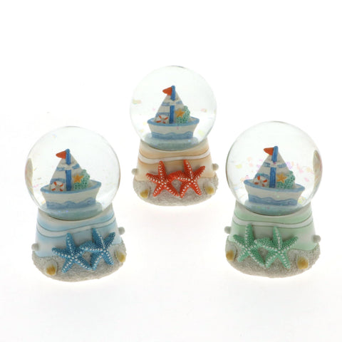 SET 20 PALLA NEVE con barca in resina colorata in 3 modelli assortiti.

Dimensione: dm 4.5 x h cm 6.

Il prezzo si riferisce all'intero set di 20 sfere.
Palla neve come bomboniera per il battesimo.