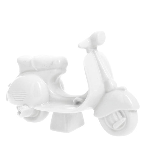 Scooter in porcellana bianca